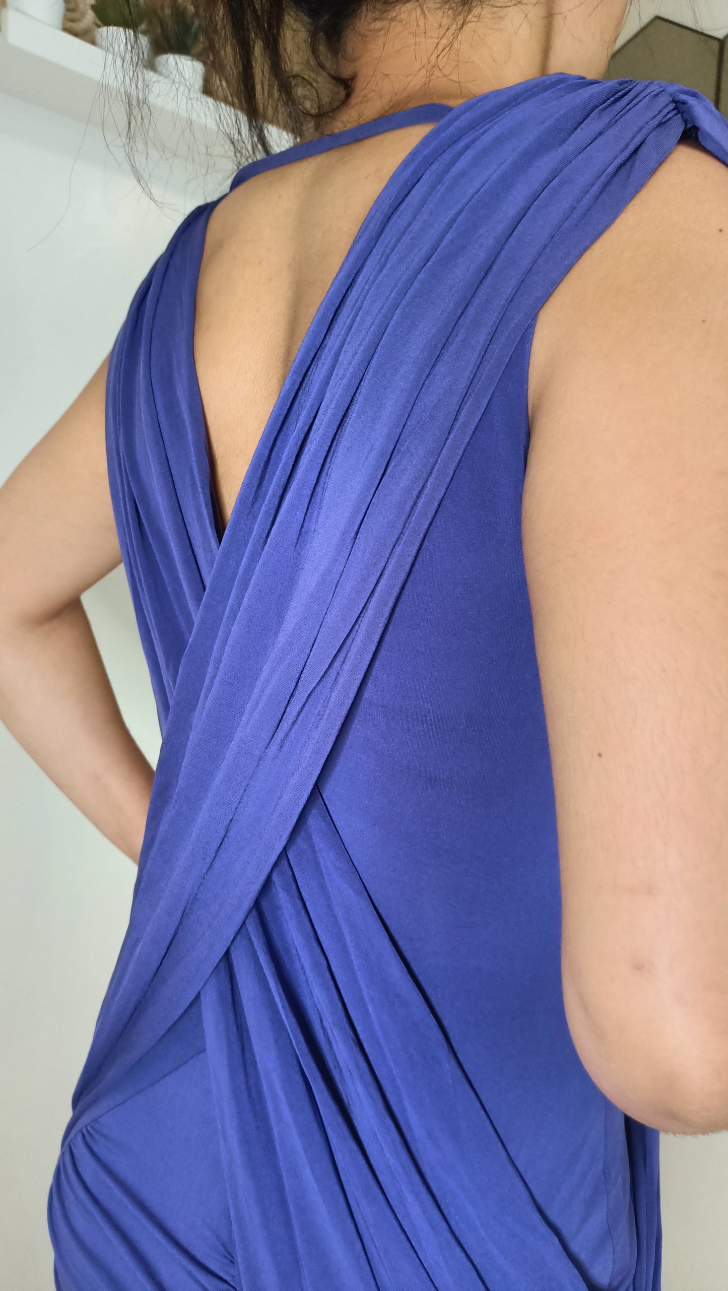 Robe Fourreau Violette Drappée et Froncée - Élégance Sophistiquée